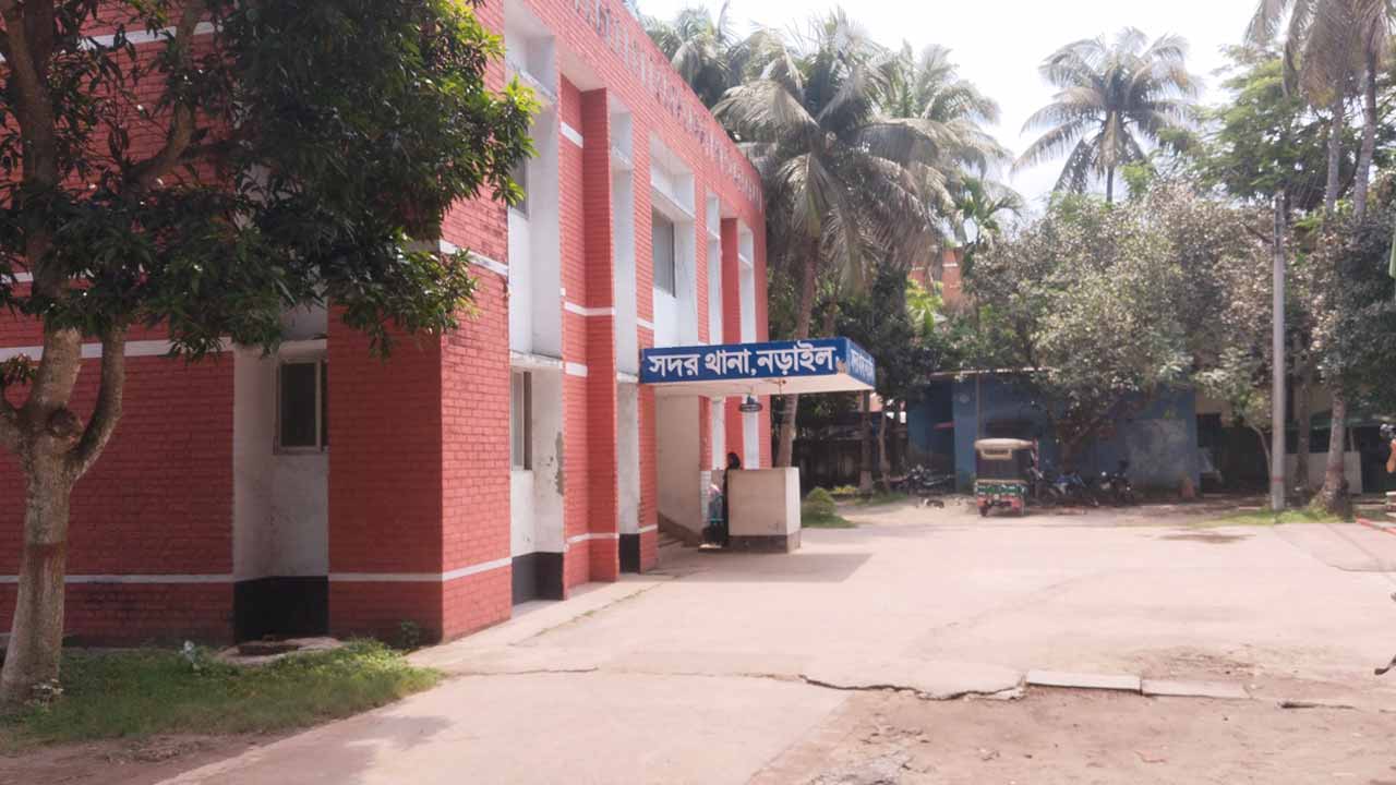 নড়াইলে মোটরসাইকেলের ধাক্কায় প্রাণ গেলো নারী শ্রমিকের