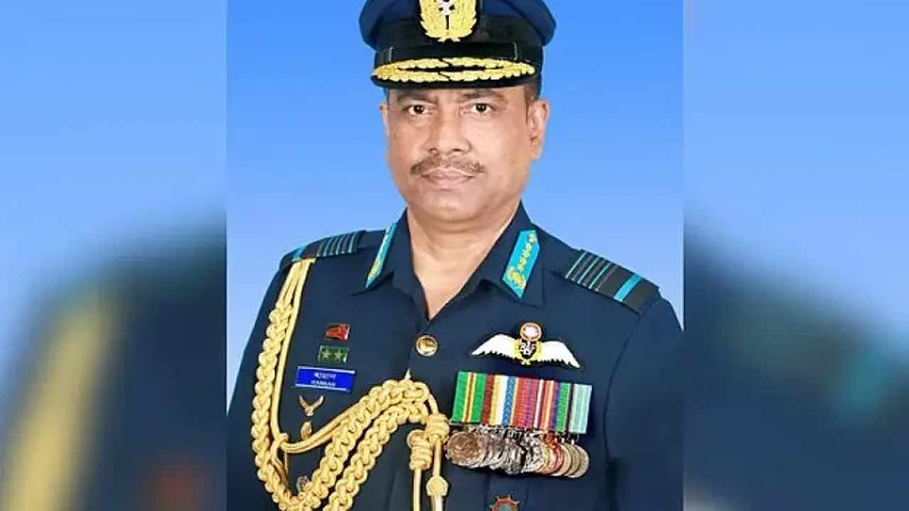 বিমানবাহিনীর সাবেক প্রধান আব্দুল হান্নান গ্রেপ্তার