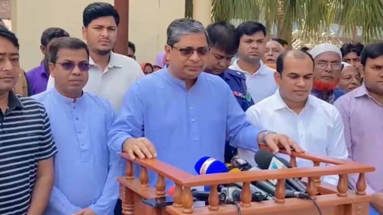সংসদে ওয়াকআউট করাও গণতন্ত্রের সৌন্দর্য: মীর শাহে আলম
