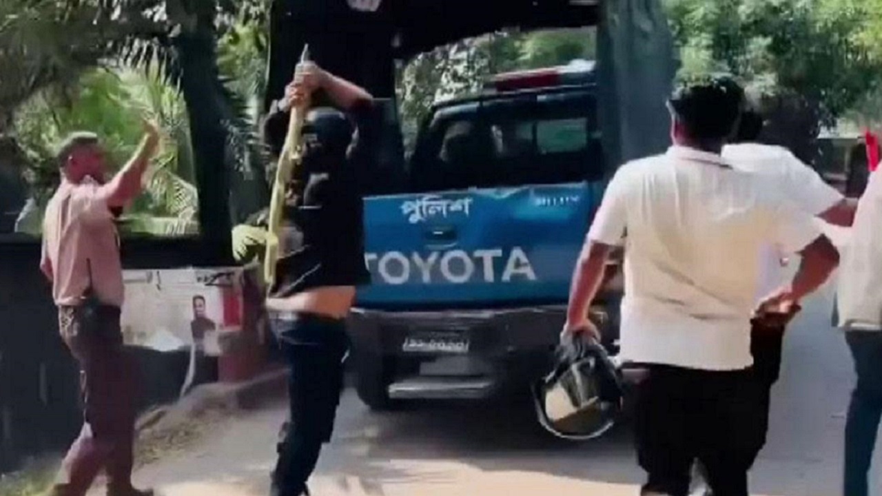 গোপালগঞ্জে পুলিশের গাড়িতে হামলার ঘটনায় আরও গ্রেপ্তার ১৮