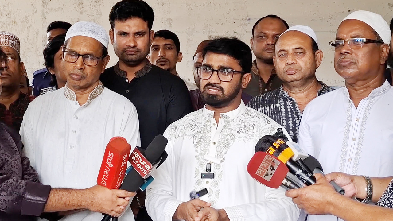 ভারতকে আ. লীগের মতো তোষণ করে ক্ষমতায় যেতে চায় জামায়াত: রাশেদ খাঁন