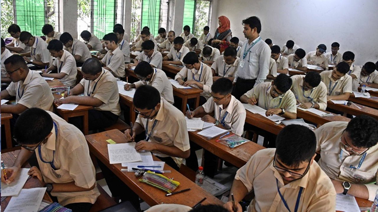 কারিগরিতে পাসের হার ৪৯.৪৩ শতাংশ, জিপিএ-৫ পেয়েছেন ৮৮৬ জন